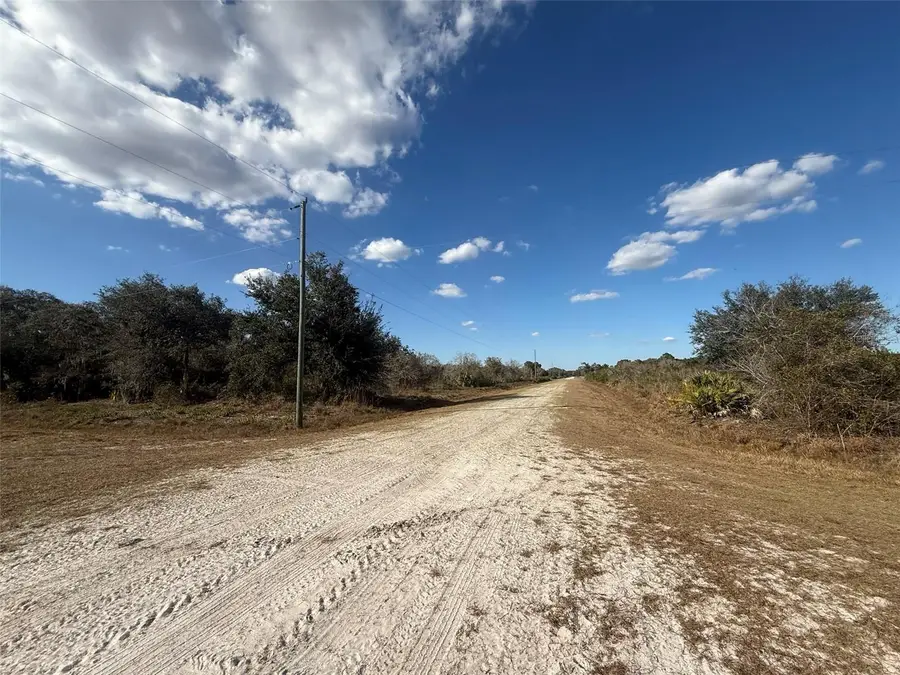 20968 NW 248th Street, Okeechobee, FL 34972 - Image #2