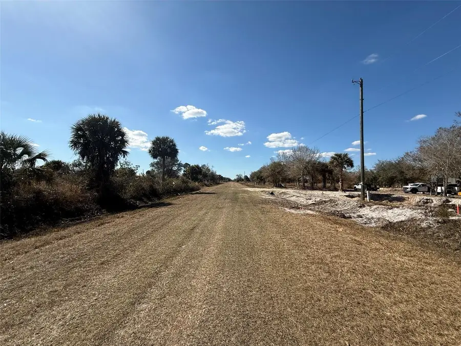 18075 NW 278th Street, Okeechobee, FL 34972 - Image #2