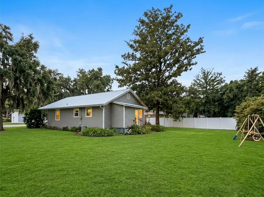 1051 NE Lake Drive, Lake City, FL 32055 - #2