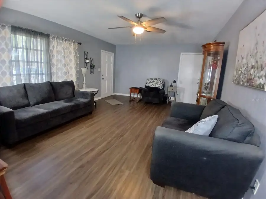 411 Avenue A Se, Winter Haven, FL 33880 - Image #3