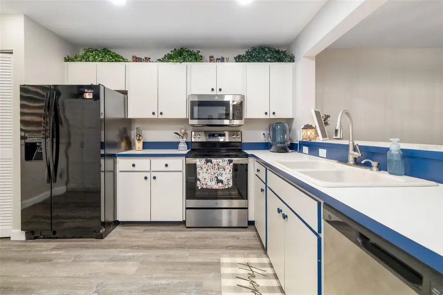 135 Wild Palm Drive, Bradenton, FL 34210 - Image #3