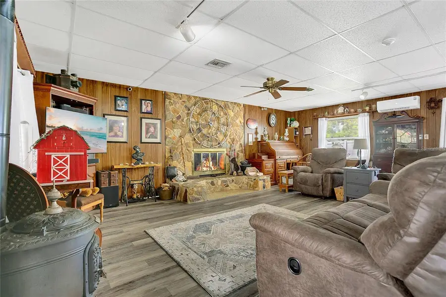 6112 Fox Hunt Trail, Orlando, FL 32808 - Image #2