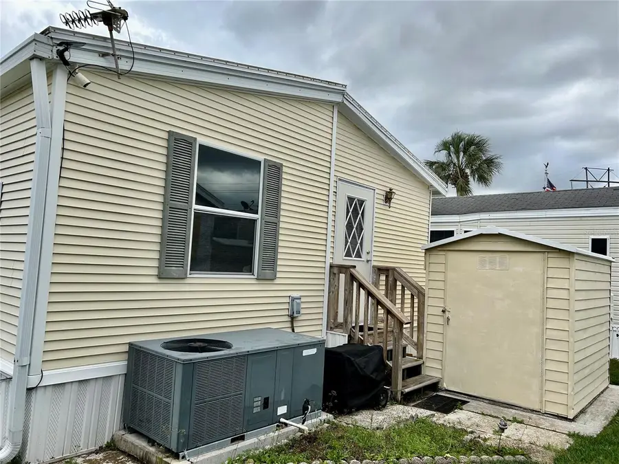 1120 Palmetto Lane, Bowling Green, FL 33834 - Image #3