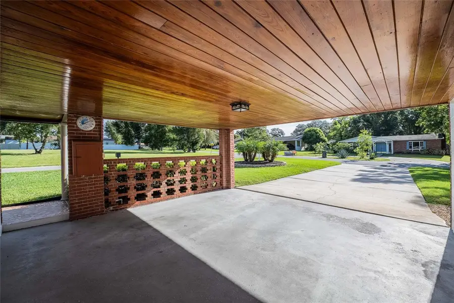 706 Patricia Pl, Lakeland, FL 33809 - Image #3