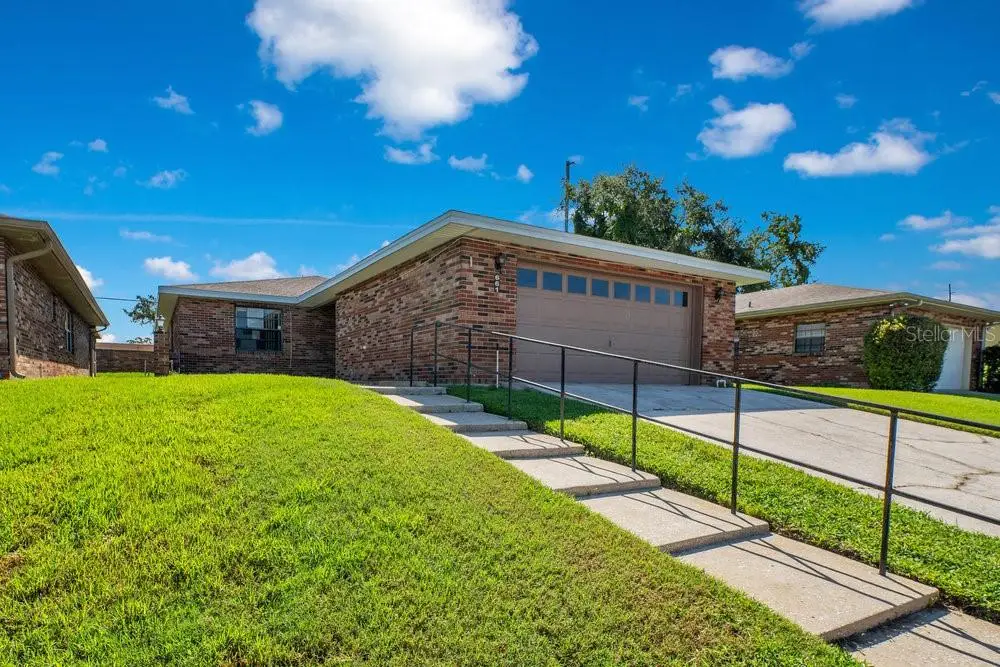 661 Lake Carolyn Circle, Lakeland, FL 33813 - Image #1