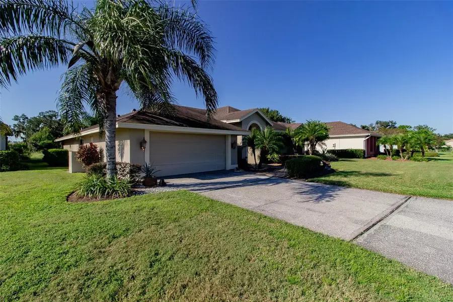 4435 Fairway Oaks Dr, Mulberry, FL 33860 - Image #2