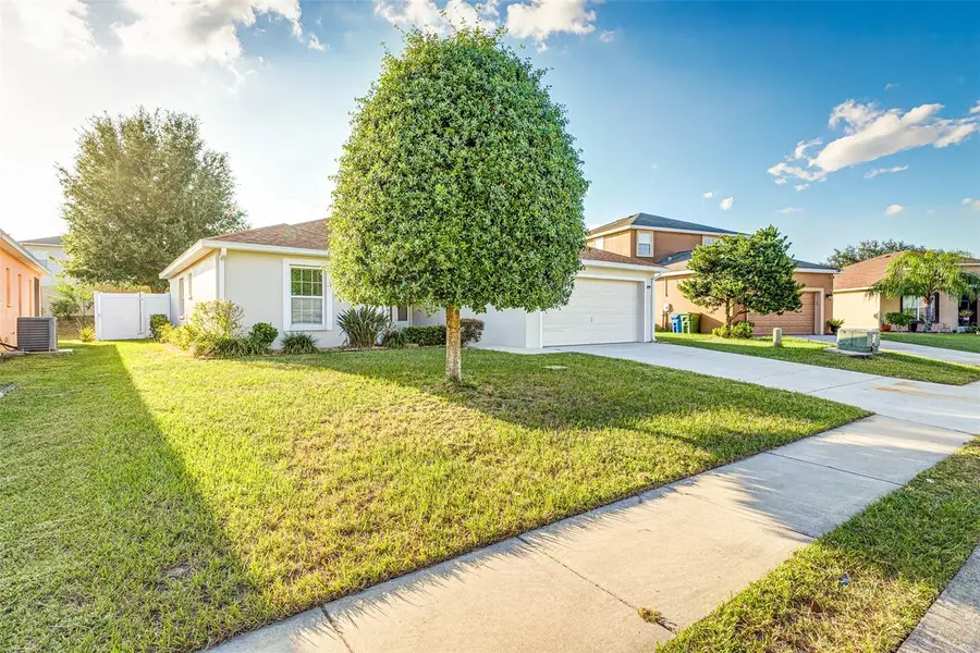 6610 Crescent Loop, Winter Haven, FL 33884 - Image #3