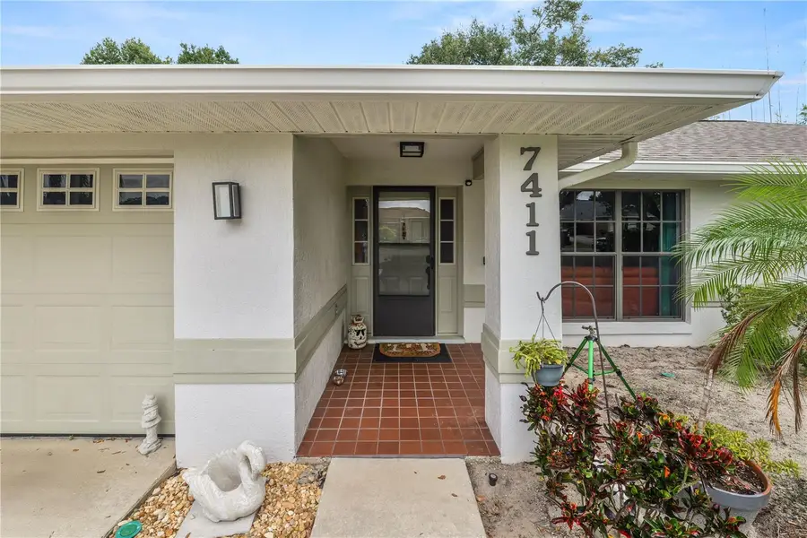 7411 Floral Circle E, Lakeland, FL 33810 - Image #2