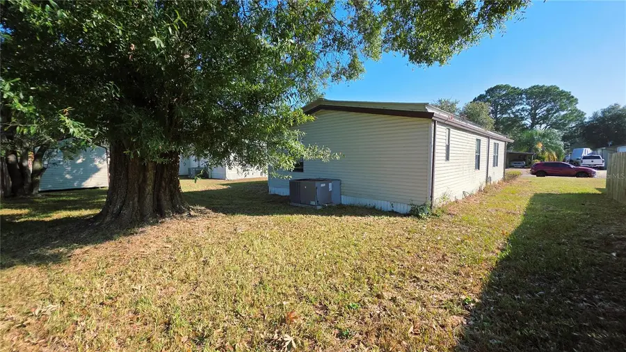 437 Skyline Drive E, Lakeland, FL 33801 - Image #3