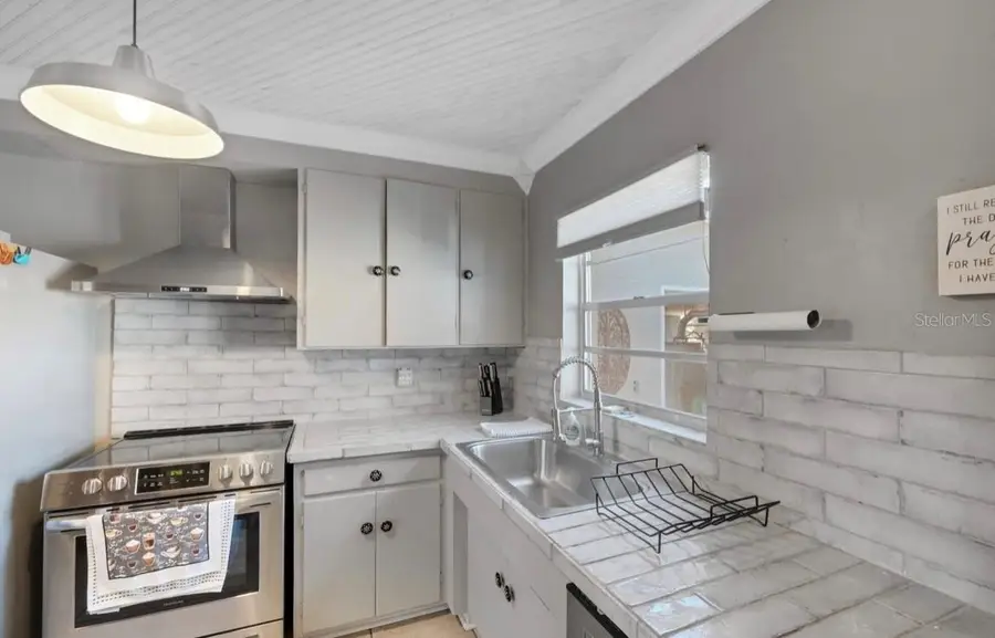 608 Kerneywood Drive, Lakeland, FL 33803 - Image #2