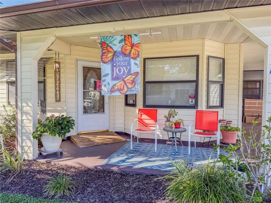 1678 Colonnades Circle N, Lakeland, FL 33811 - Image #2