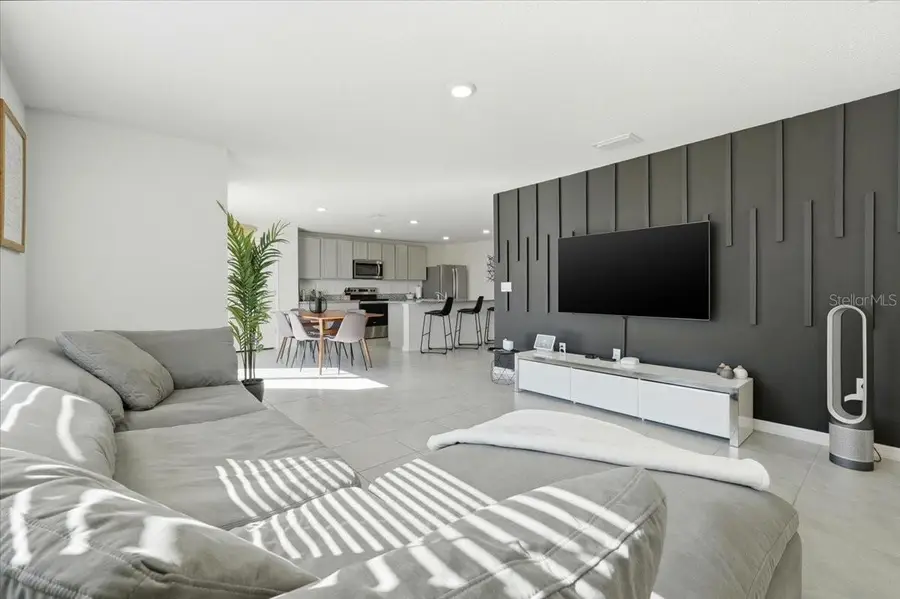 1211 Tahitian Sunrise Drive, Plant City, FL 33565 - Image #3