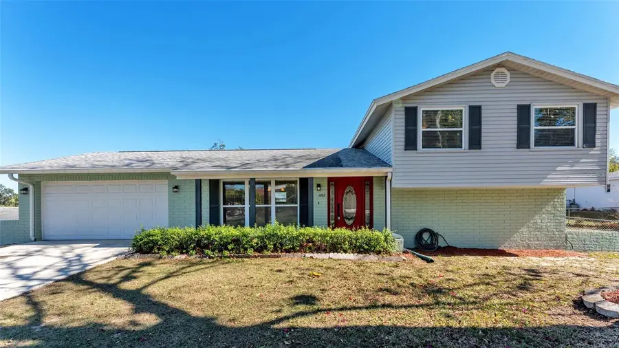 1203 Brandon Lakes Circle, Valrico, FL 33594 - Image #2