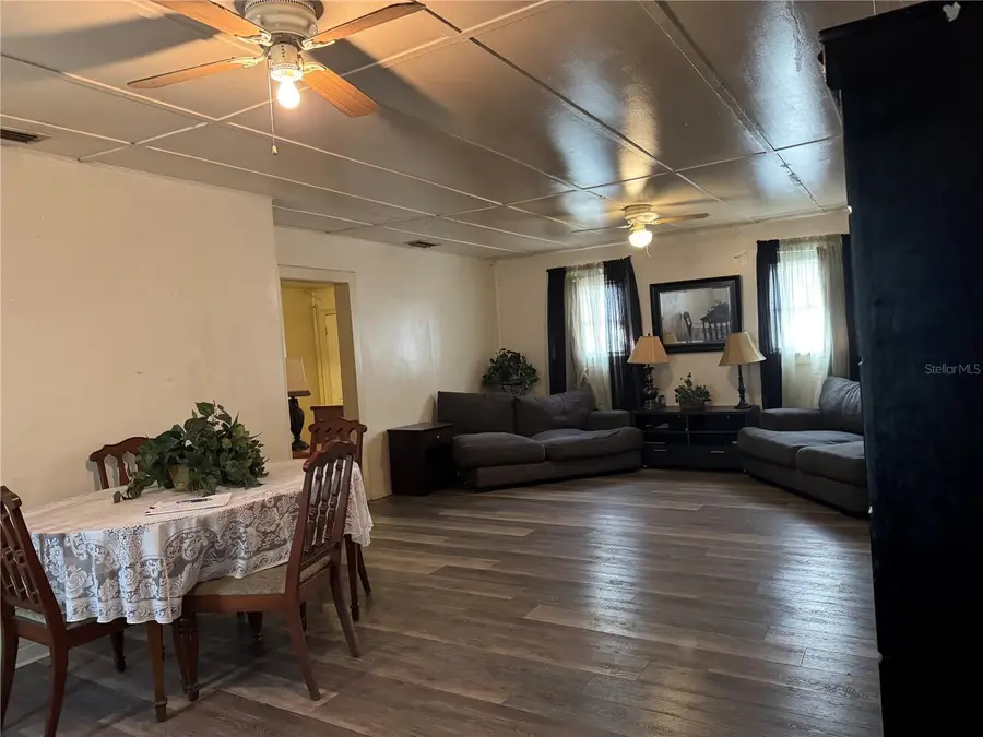 1049 Plateau Avenue, Lakeland, FL 33815 - Image #3