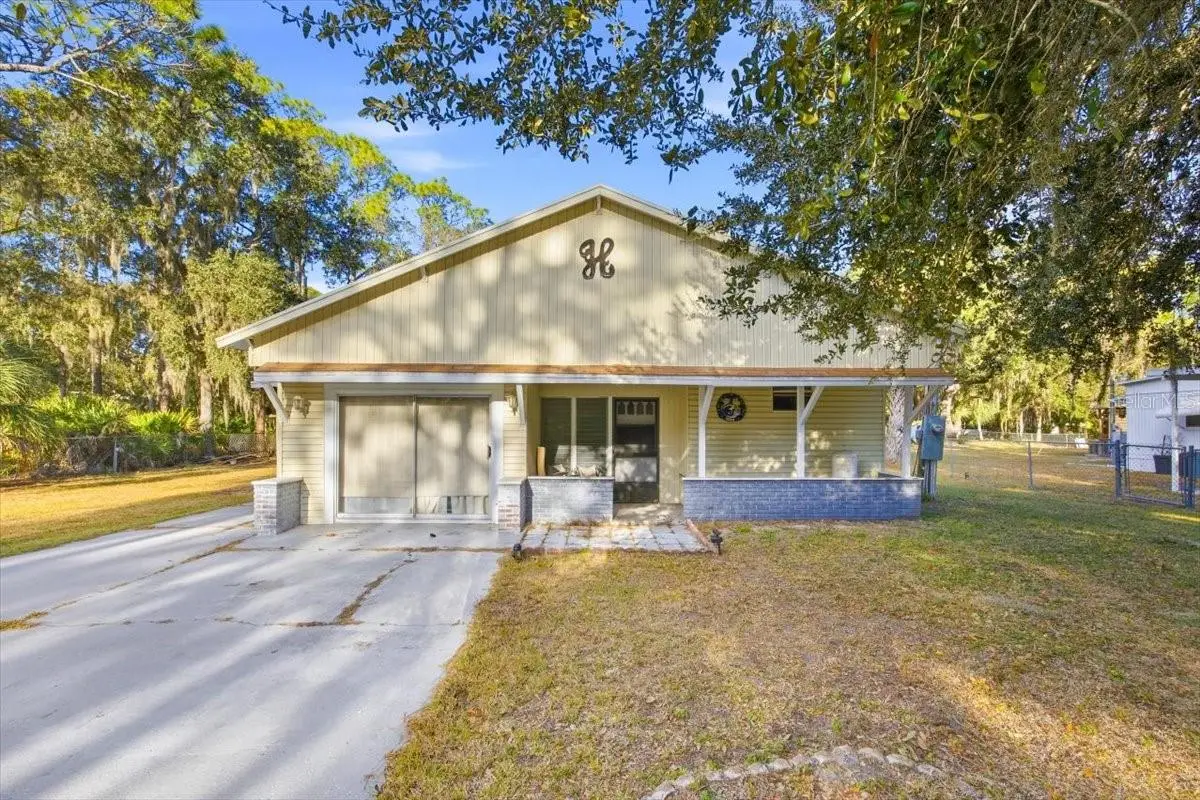 10513 Lynnwood Avenue, Lake Wales, FL 33898 - Image #1