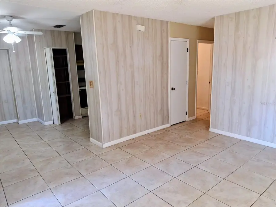 112 Amy Circle, Lakeland, FL 33809 - Image #3