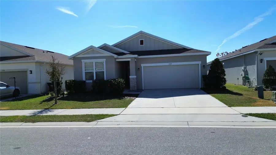 1229 Mattie Pointe Boulevard, Auburndale, FL 33823 - Image #2