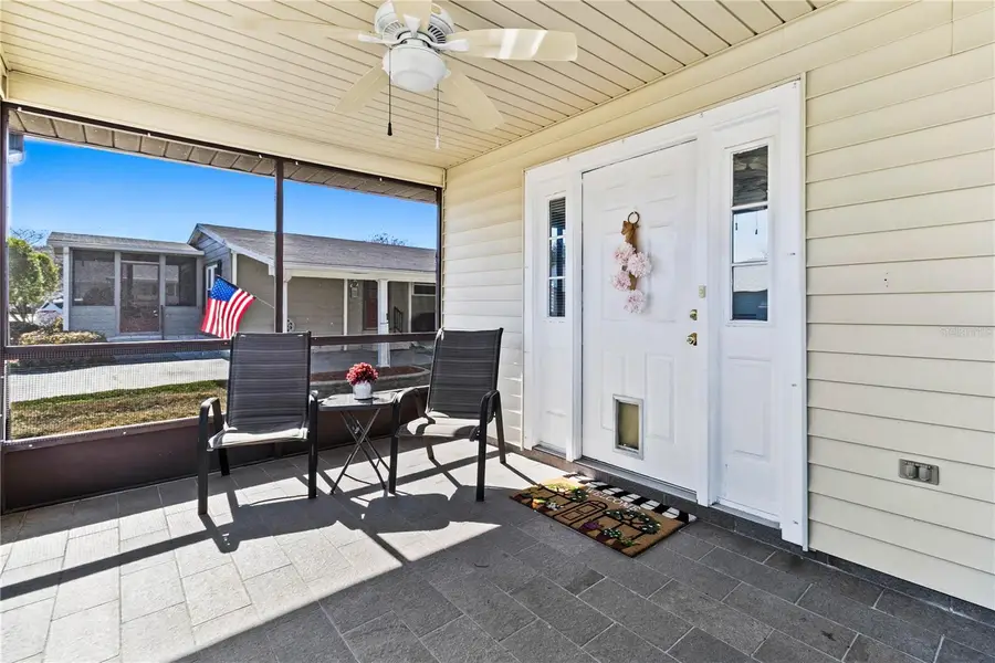 4861 Colonnades Circle E, Lakeland, FL 33811 - Image #2