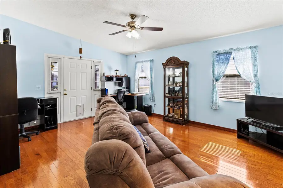 4861 Colonnades Circle E, Lakeland, FL 33811 - Image #3