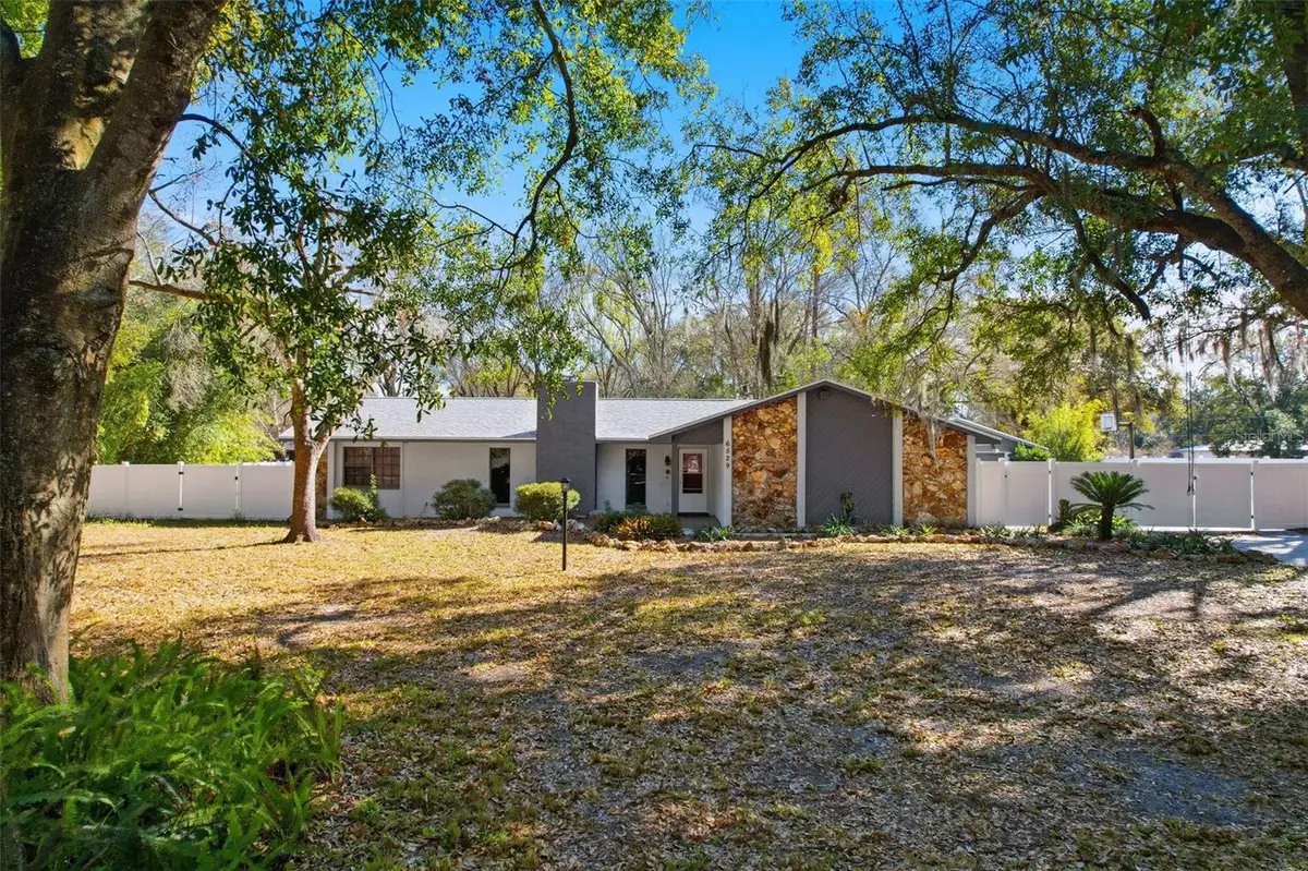 6529 Hereford Drive, Lakeland, FL 33810 - Image #1