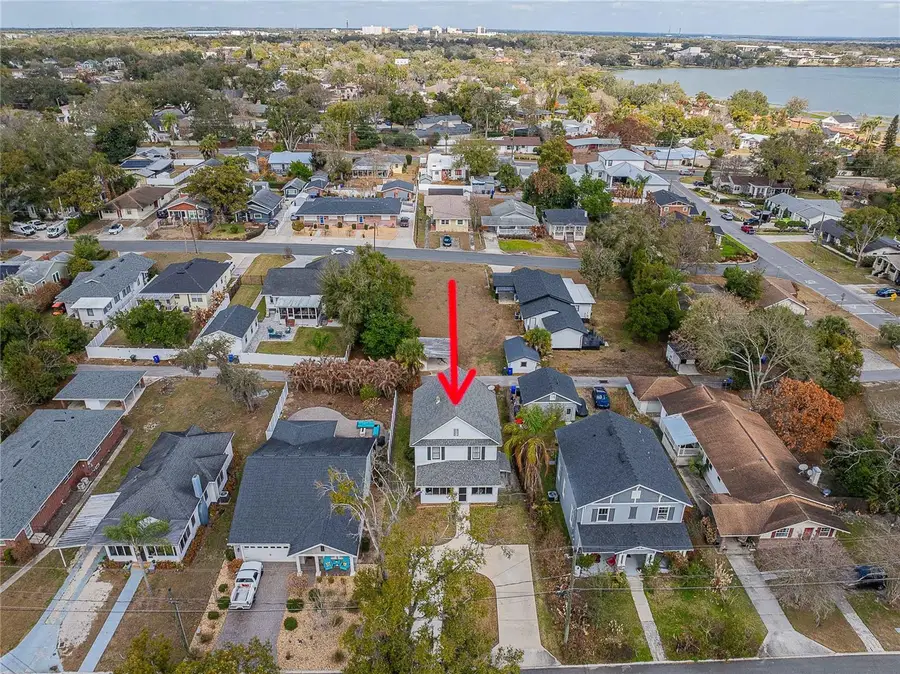 402 E Poinsettia Street, Lakeland, FL 33803 - #2