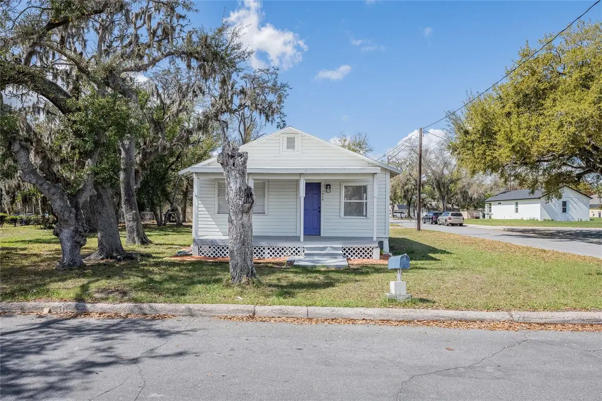 1036 N Missouri Avenue, Lakeland, FL 33805 - #1