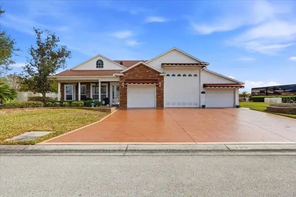 305 Motorcoach Drive S, POLK CITY, FL 33868