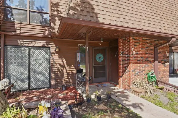 1836 N Crystal Lake Drive #70, LAKELAND, FL 33801