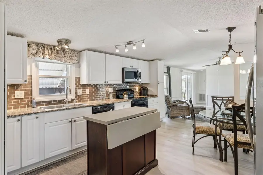 8556 Breeze Hill Drive, Lake Wales, FL 33898 - #3