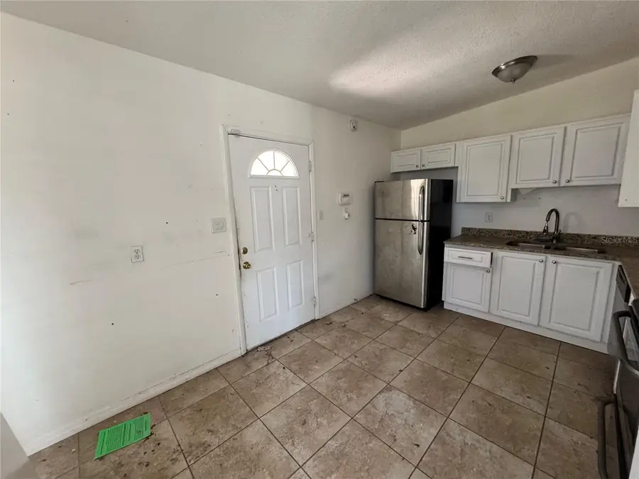 7921 Lakeshore Drive, Tampa, FL 33604 - #3