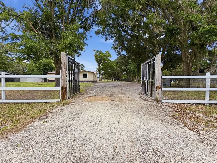 5063 Walnut Circle E, Lakeland, FL 33810 - #3