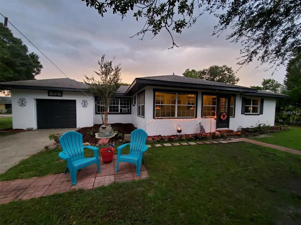 308 NE 10th Avenue, Mulberry, FL 33860 - #1