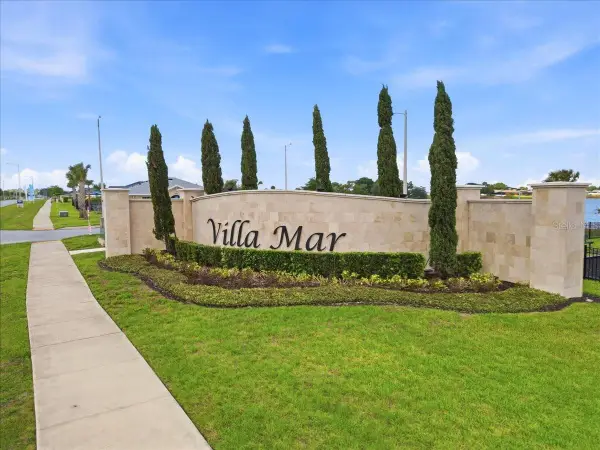 851 Vienna Drive, WINTER HAVEN, FL 33884