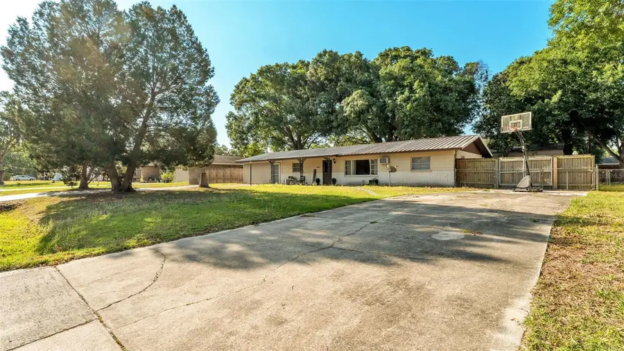 222 Stanley Avenue, Lakeland, FL 33809 - #2