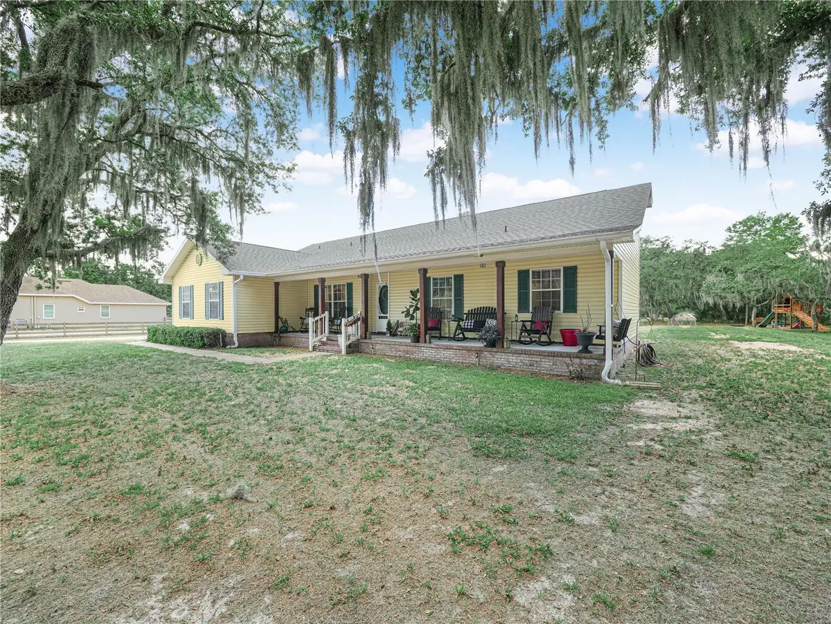 23 Oakwood Rd, Winter Haven, FL 33880 - #1
