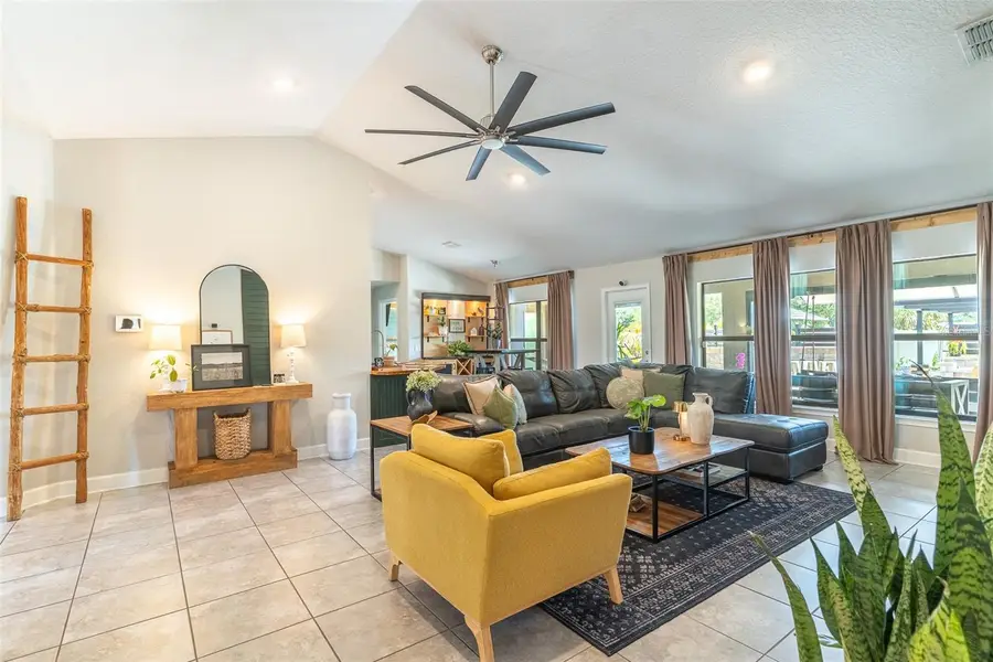 132 Heritage Park Lane, Mulberry, FL 33860 - #2