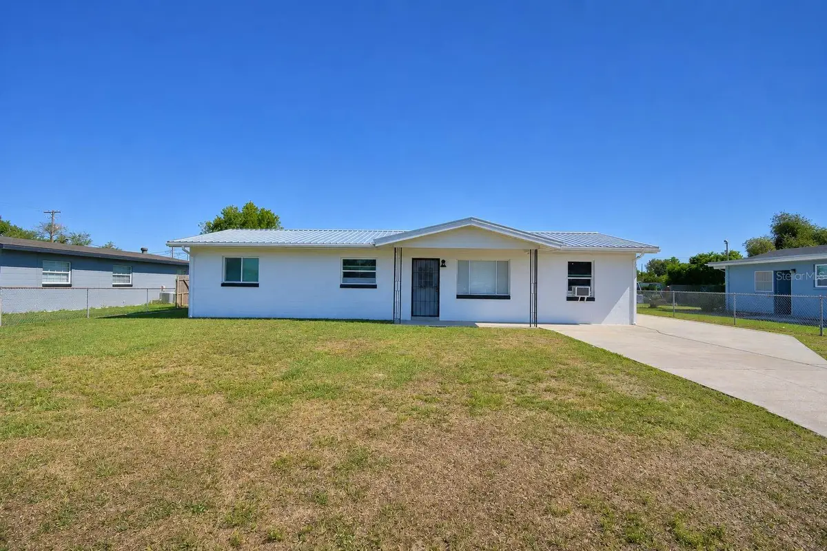 140 E Thelma Street, Lake Alfred, FL 33850 - #1