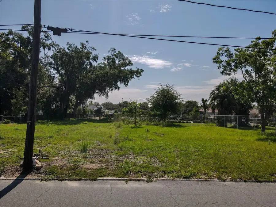909 N Tennessee Avenue, Lakeland, FL 33801 - #3