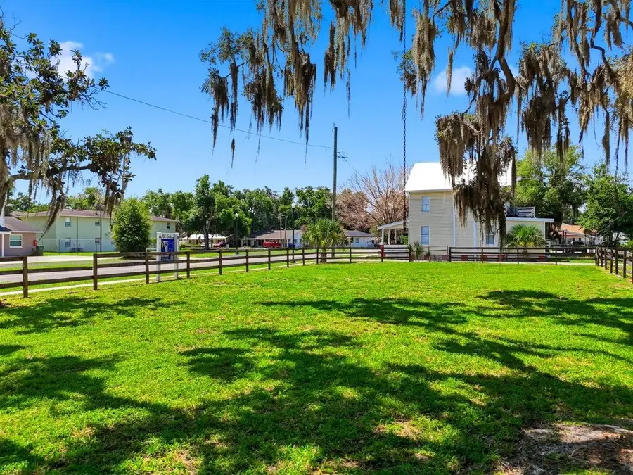 702 Avenue A, Winter Haven, FL 33880 - #3