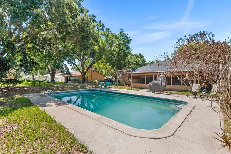 905 Van Drive, Auburndale, FL 33823 - #2