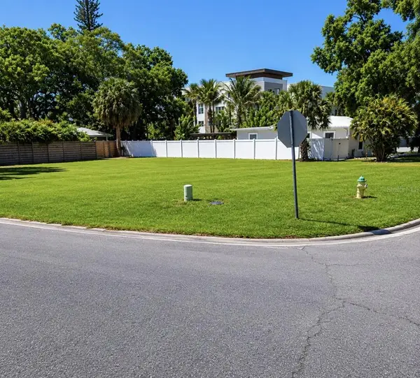 336 Lime Avenue, SARASOTA, FL 34237