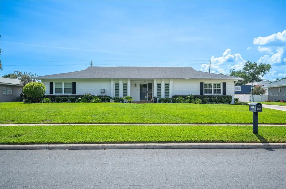 1211 Hunt Avenue, Lakeland, FL 33801 - #1