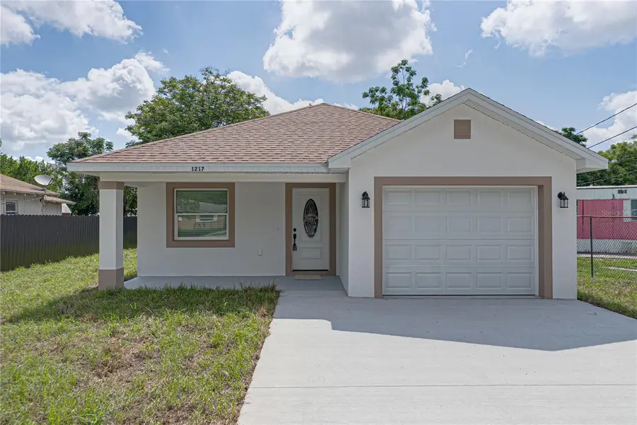 1217 Plant Avenue, Lakeland, FL 33805 - #2