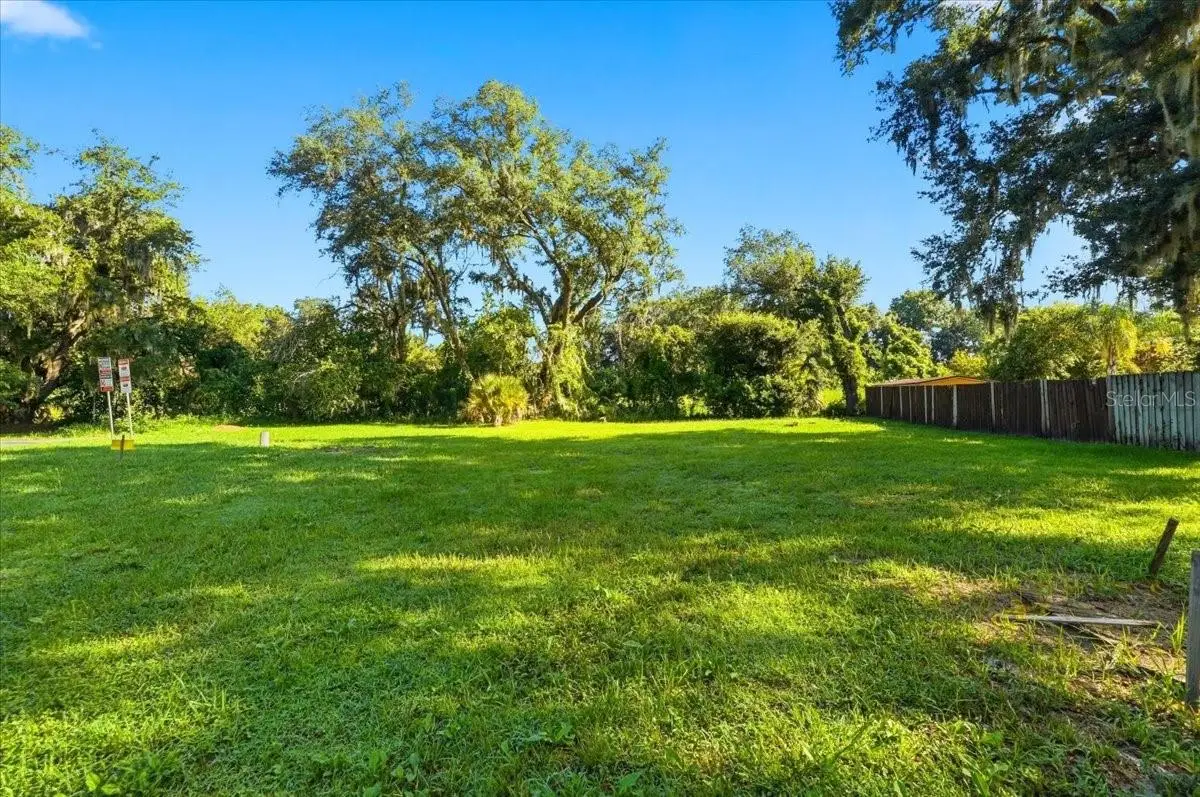 10 S Forest Street, Plant City, FL 33563 - #1