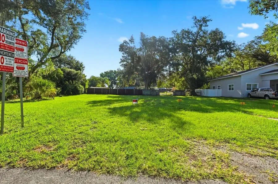 10 S Forest Street, Plant City, FL 33563 - #2