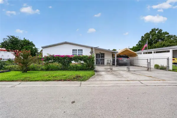 2558 Mcintosh Drive, LAKELAND, FL 33815
