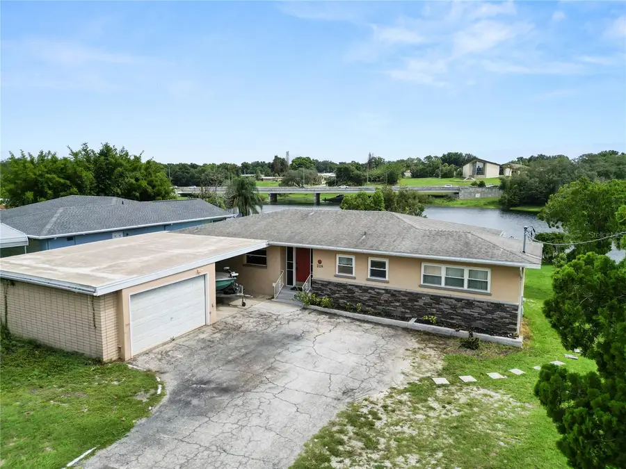 228 W Lake Ina Drive, Winter Haven, FL 33884 - #2