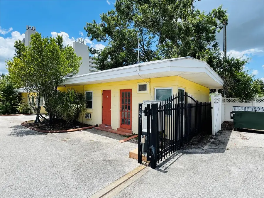 2121 Lakeview Drive, Sebring, FL 33870 - #3