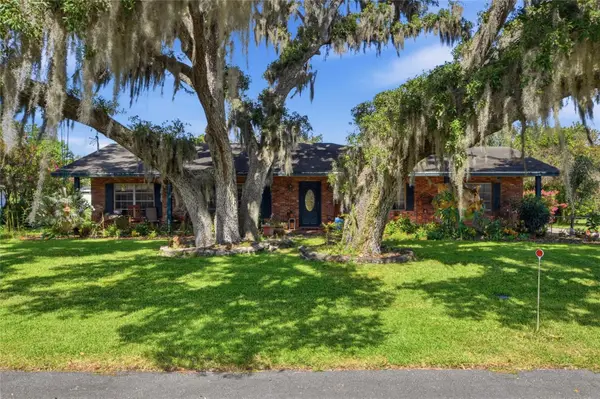 4211 Forest Hills Drive, LAKELAND, FL 33813