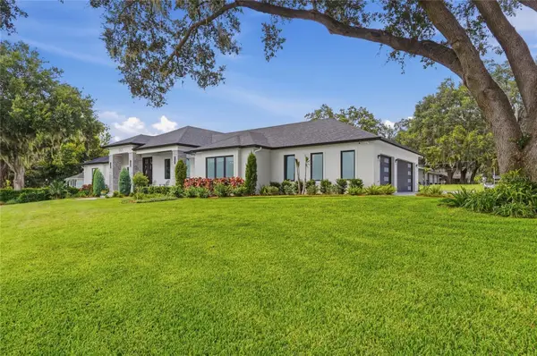 1307 N Lake Howard Drive, WINTER HAVEN, FL 33881